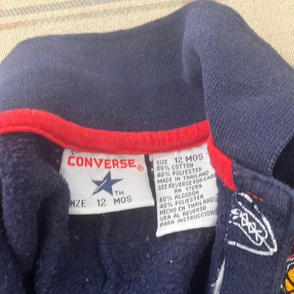 FINAL MARKDOWN Converse sweatshirt like one piece 12 months